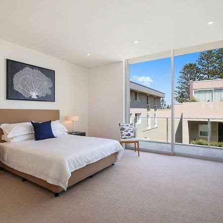 Beach And Ocean Front Penthouse With Wifi And Parking Entrance Exterior foto